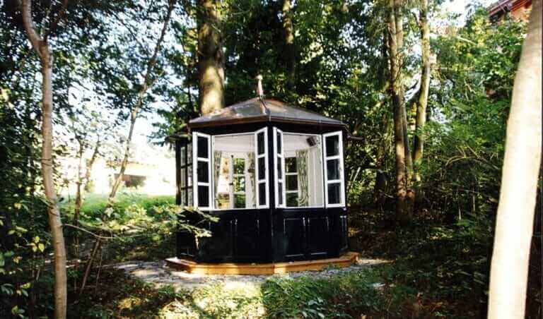 Gartenpavillon mit festem Dach Hochwertige Pavillons im 5SeenLand