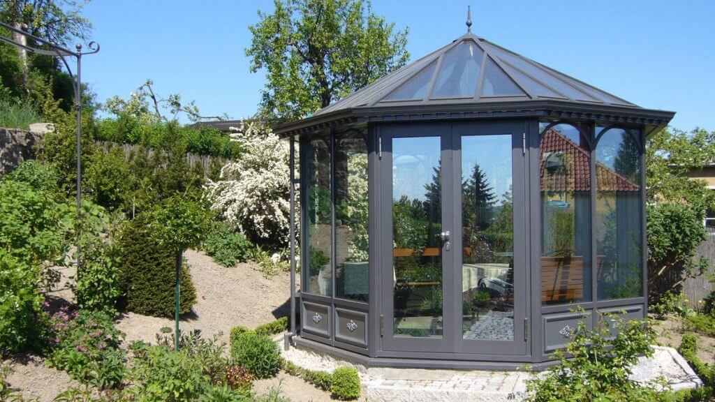 Gartenpavillon mit festem Dach Hochwertige Pavillons im 5SeenLand